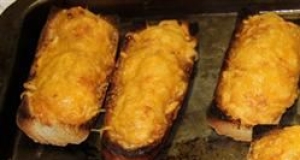 Hot Cheese Puffs