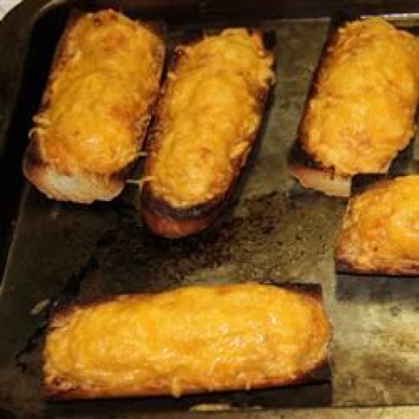 Hot Cheese Puffs