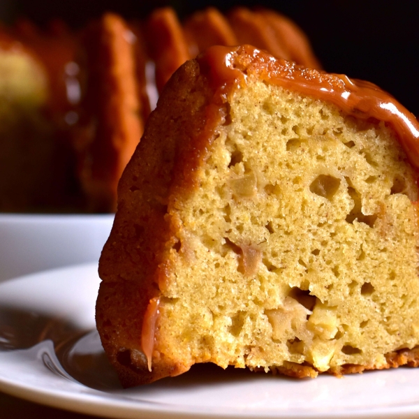 Apple Bundt Cake
