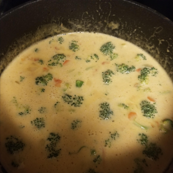 Velveeta Cheesy Broccoli Soup