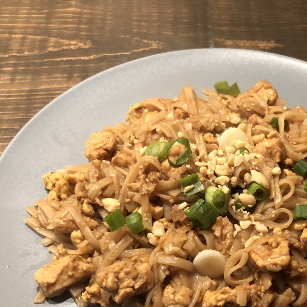 Joe's Fusion Chicken Pad Thai