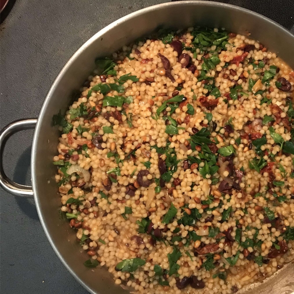 Couscous with Olives and Sun-Dried Tomato