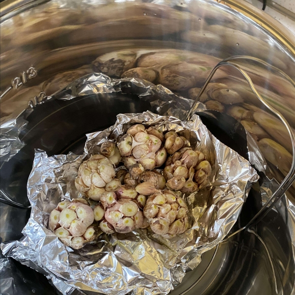 Instant Pot Roasted Garlic