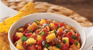 Sweet 'n' Hot Pineapple Salsa