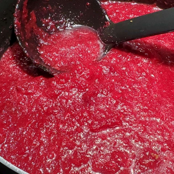 Bay Leaf Beet Soup