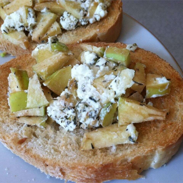 Apple Goat Cheese Bruschetta