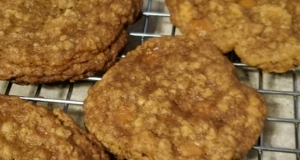 Caramel Apple Oatmeal Cookies