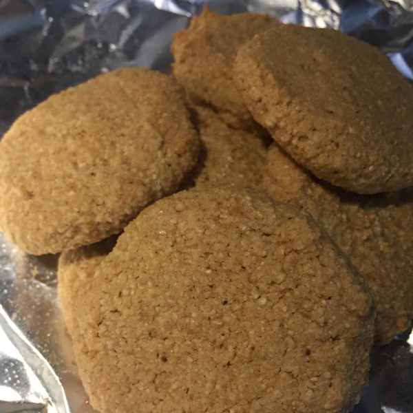 Easy Roasted Almond Cookies