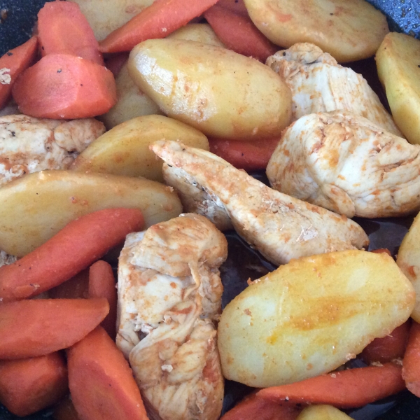 Mom's Paprika Chicken with Potatoes