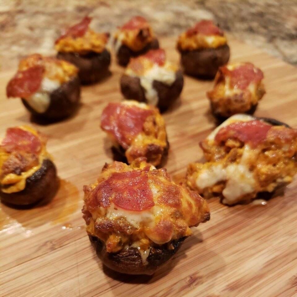 Pizza-Stuffed Mushrooms