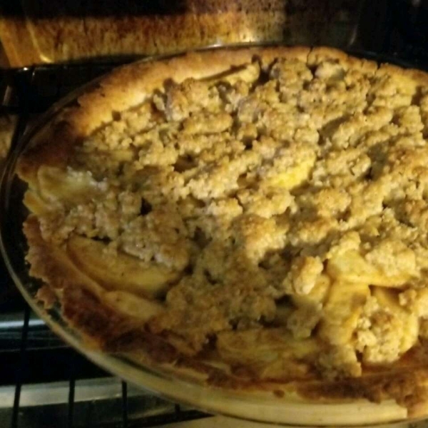 Apple Crisp Pie