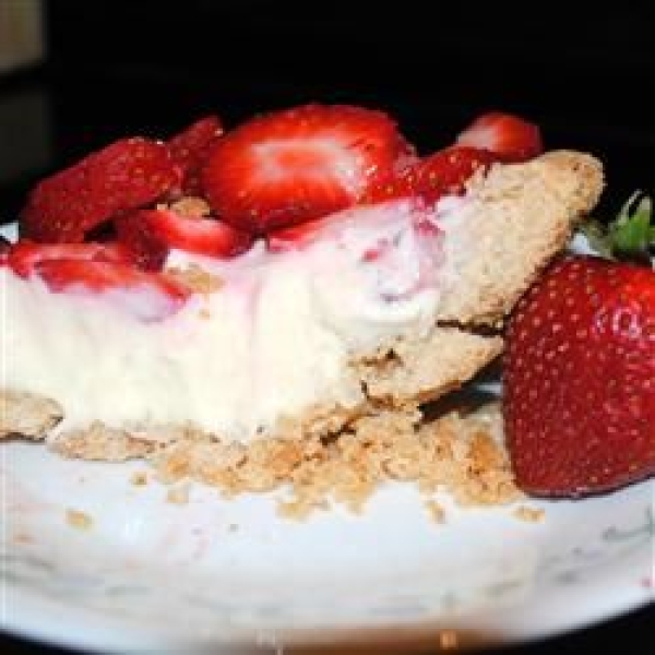 Deni's Strawberry Cheese Pie