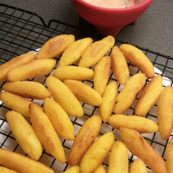 Surullitos de Maiz (Cornmeal Sticks)