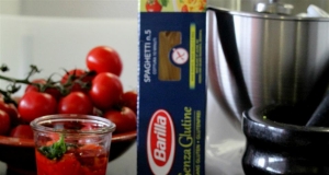 Gluten Free Spaghetti with Diced Potatoes, Roasted Peppers & Aromatic Herb Pesto