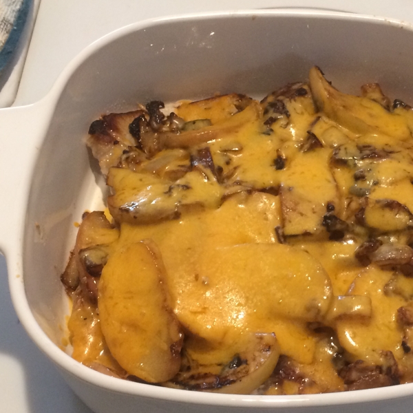 Cheesy Pork Chops with Spicy Apples