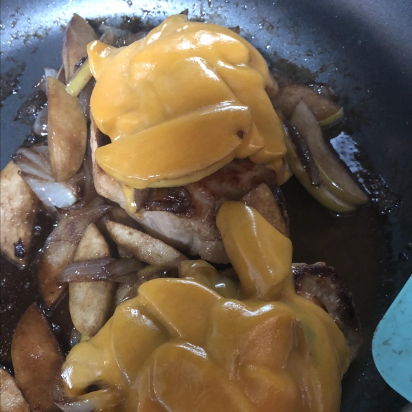 Cheesy Pork Chops with Spicy Apples