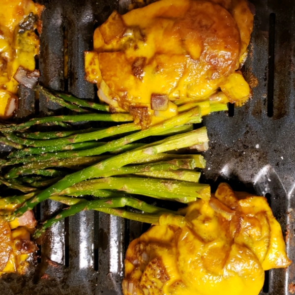 Cheesy Pork Chops with Spicy Apples