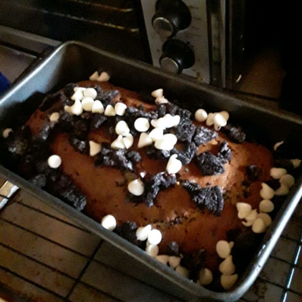 Oreo Loaf Cake