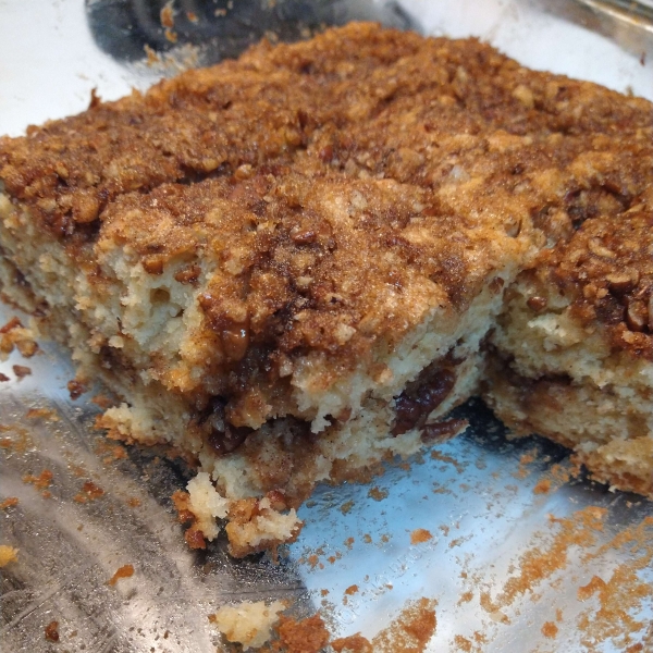 Pecan Sour Cream Coffee Cake