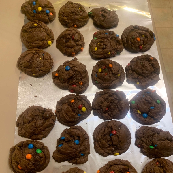 Red Velvet Cake Mix Cookies