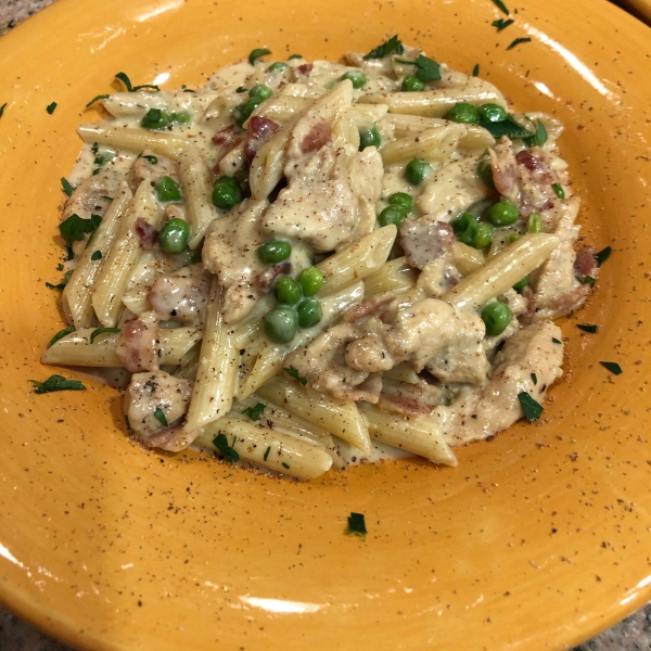 Four-Cheese Chicken Carbonara