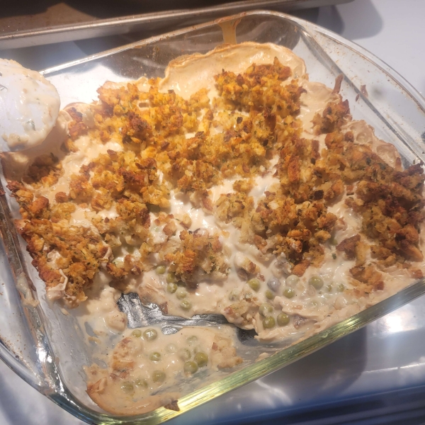 Chicken and Stuffing Casserole