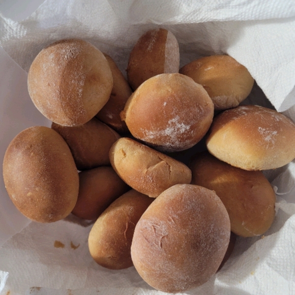 Diana's Hawaiian Bread Rolls
