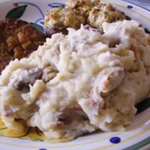 Mashed Potatoes with Fried Mushroom, Bacon, and Onion