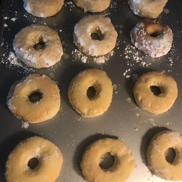 Easy Baked Doughnuts