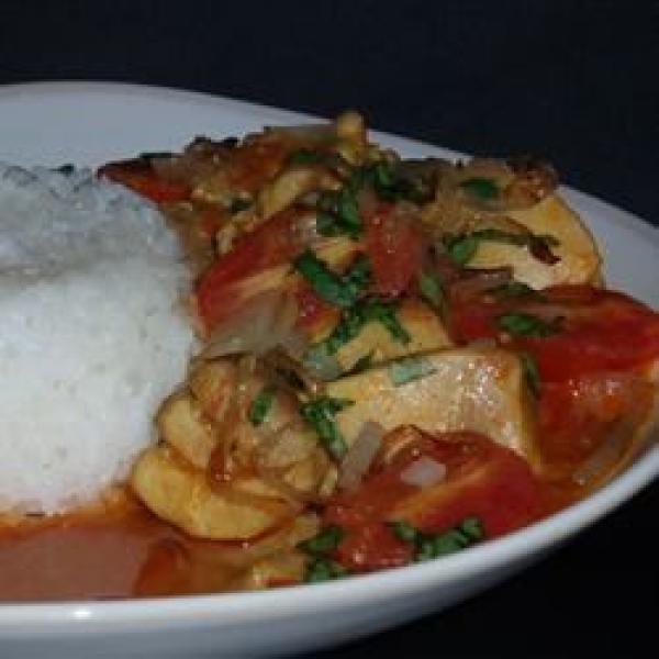 Burmese Chicken Curry (Gaeng Gai Bama)