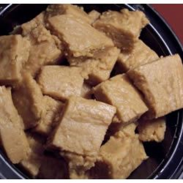 Easy Vegan Peanut Butter Fudge