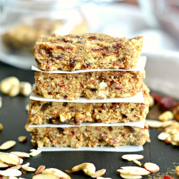 Grain-Free Date and Nut Bars