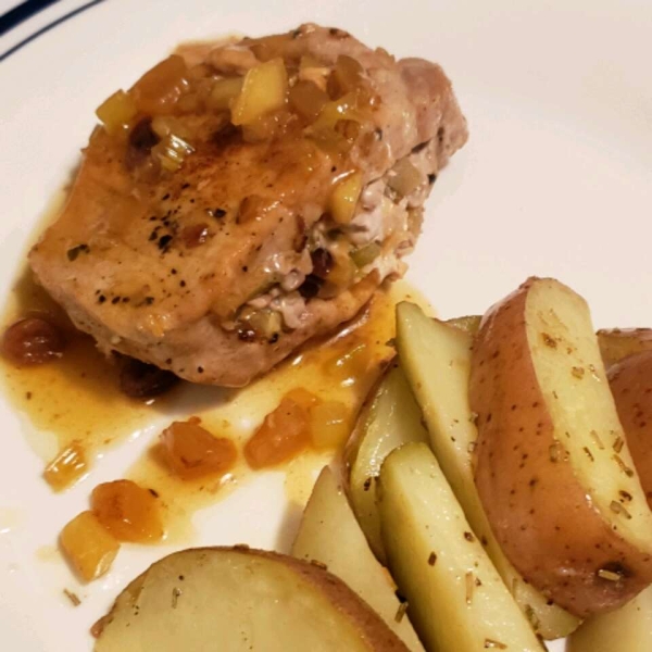 Apple Cranberry-Stuffed Pork Chops