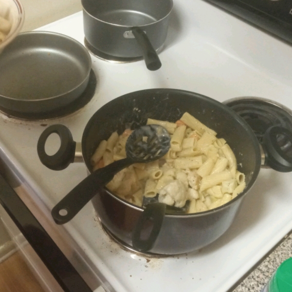 Chicken and Broccoli Alfredo