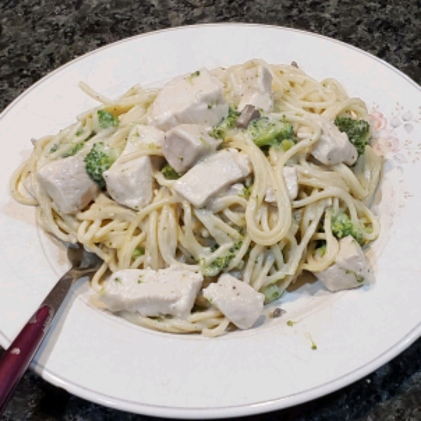 Chicken and Broccoli Alfredo