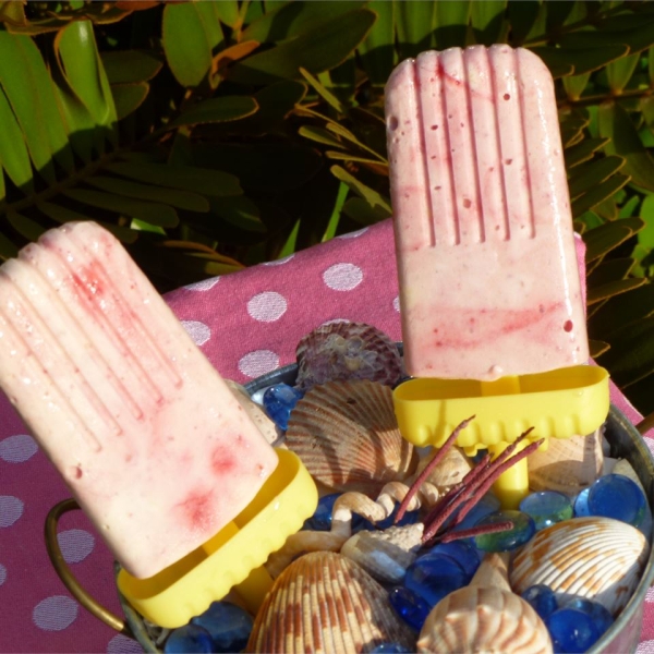 Creamy Raspberry Ice Pops