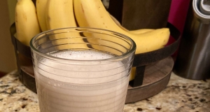 Quick Banana Milkshake (Ice Cream Free)