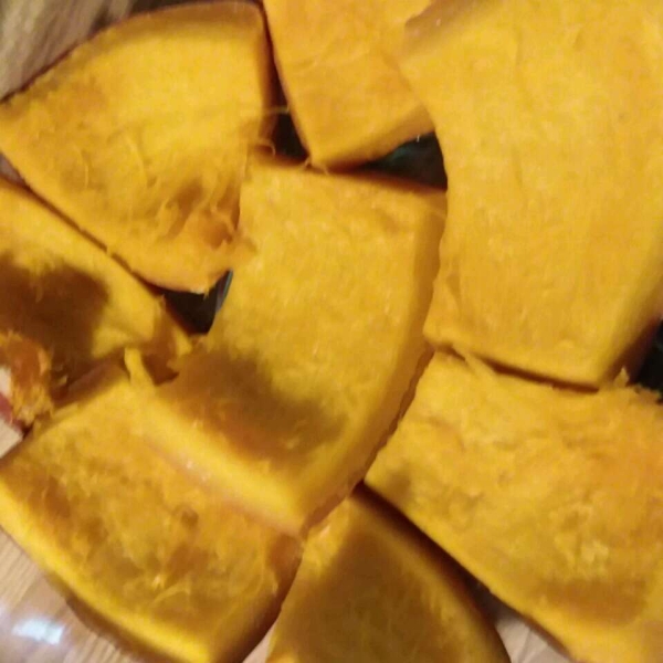 Homemade Pumpkin Puree in the Microwave