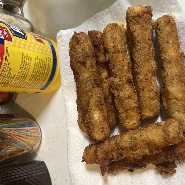 Fried Mozzarella Cheese Sticks