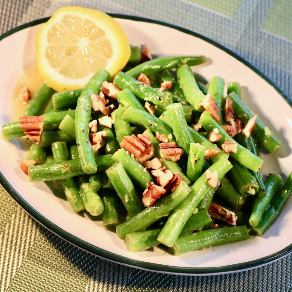 Lemon Green Beans with Walnuts