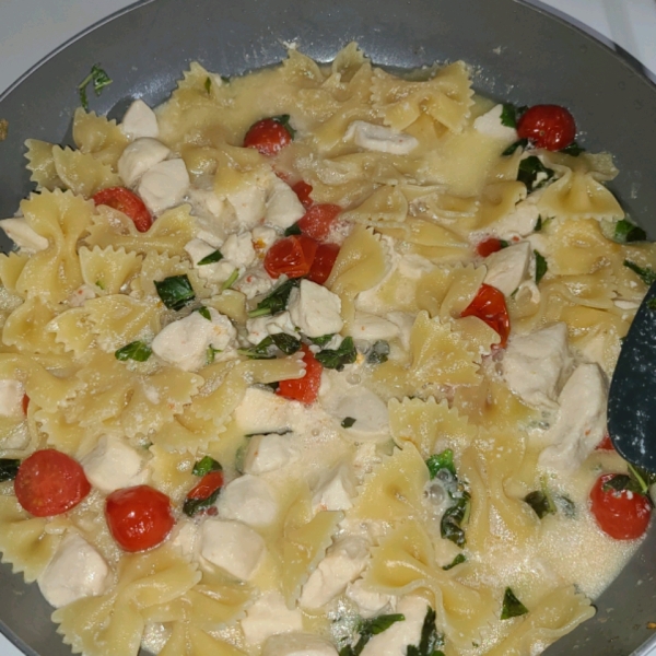 Chicken Bruschetta Pasta