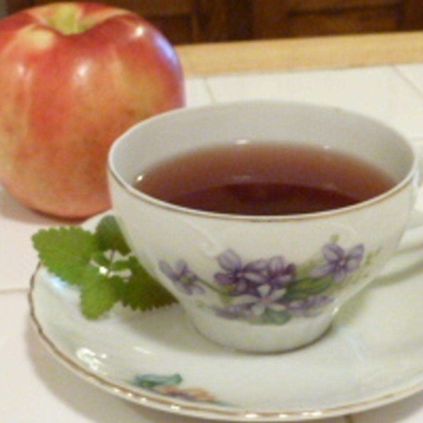 Emerald-Drop Snow Tea