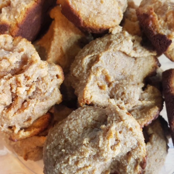 Coconut Flour, Almond Butter, and Raisin Cookies
