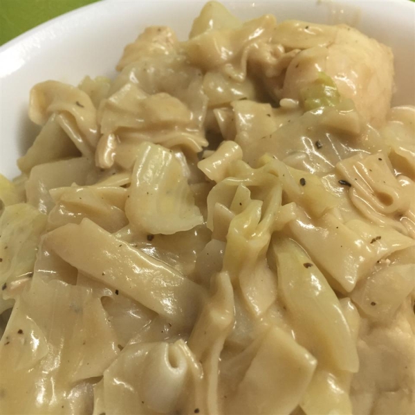 Creamy Cabbage with Noodles