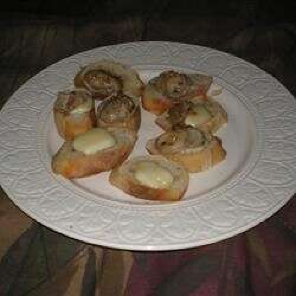 Bayou Crostini