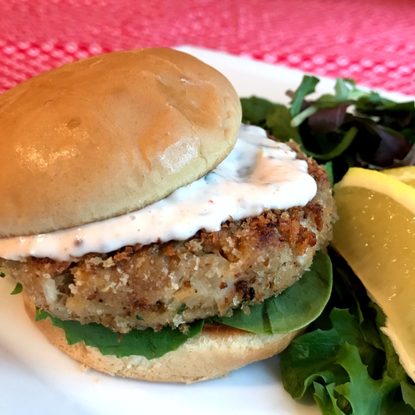 Crab Cakes with Remoulade Sauce