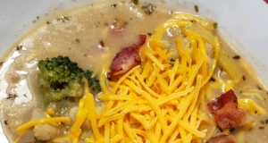 Bacon-Cheddar Cauliflower Chowder