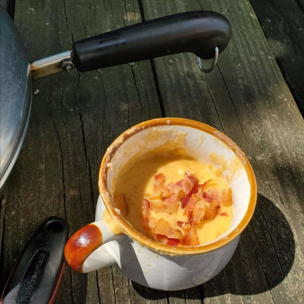 Bacon-Cheddar Cauliflower Chowder