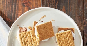 Easy Grilled S'Mores