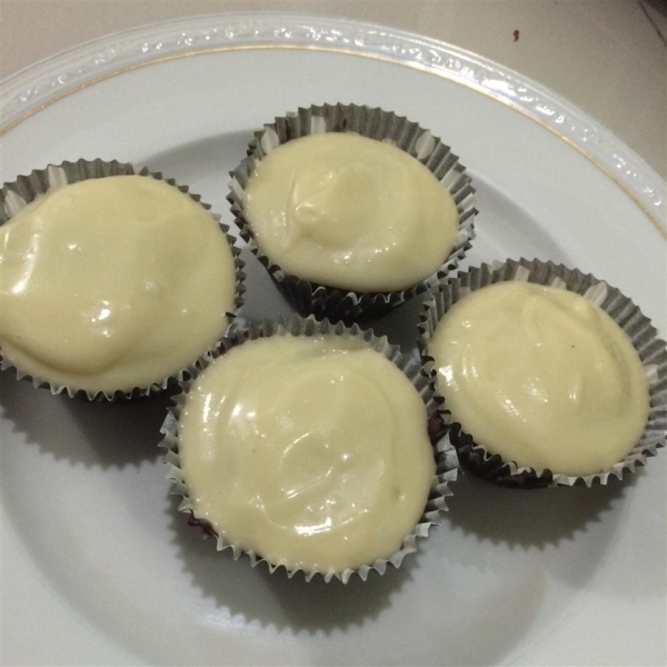 Classic Red Velvet Cupcakes
